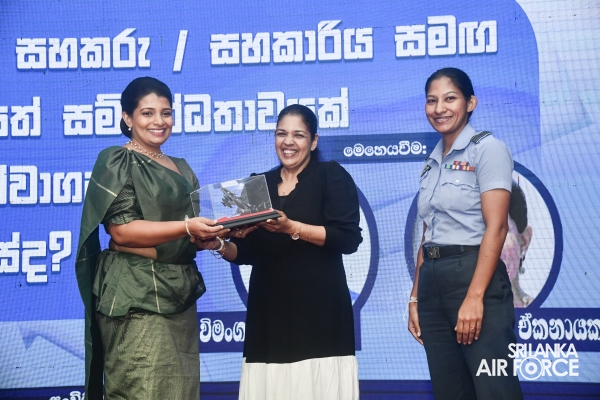 SLAF
SEVA VANITHA UNIT ORGANIZES A LECTURE FOR SERVICE PERSONNEL AND THEIR
SPOUSES